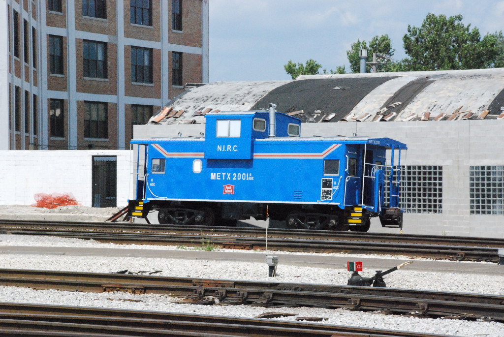 Metra caboose (METX 2001)